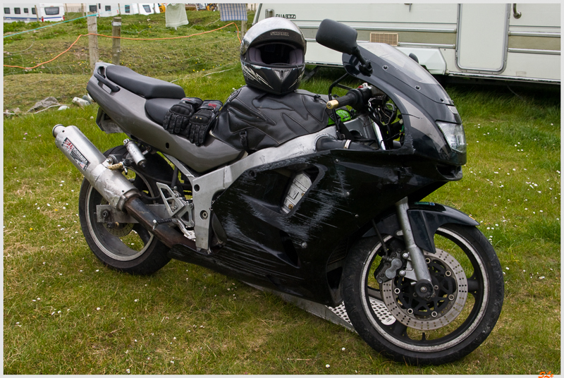 Le ZX6R rapé  800_IGP3728